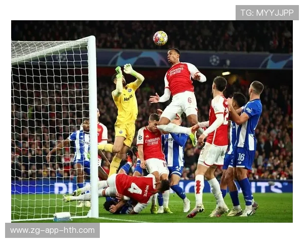 阿森纳坚持原有战术，力求保持长期稳定的高水平表现，阿森纳曾经的最强阵容